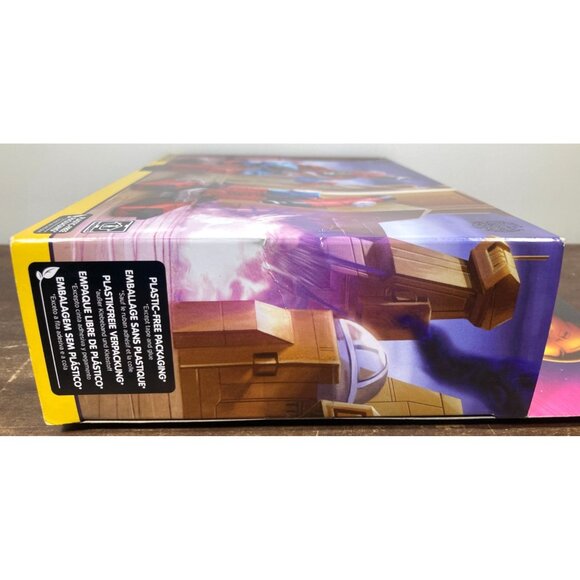 Reissue G1 Perceptor Autobot Transformers The Movie Walmart Exclusive 2023 Retro - Picture 6 of 9